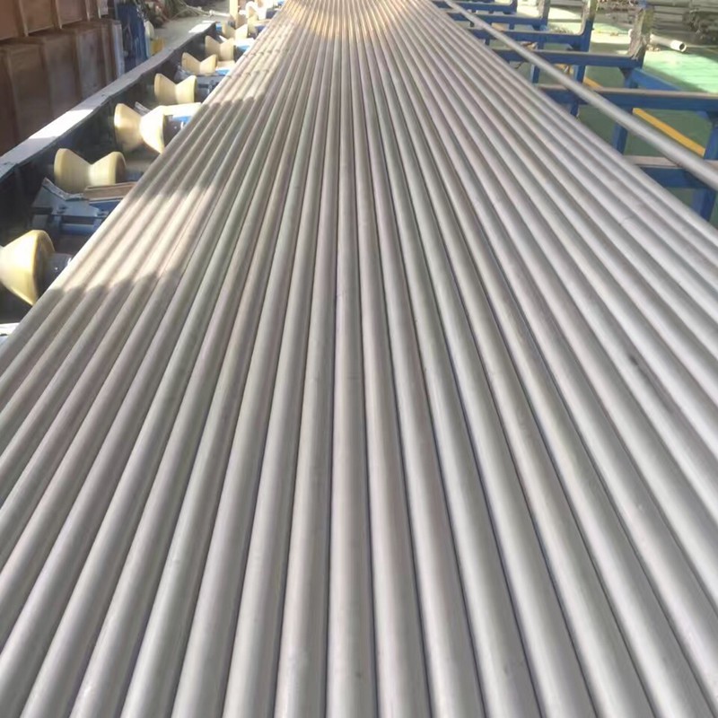 هل أنابيب الفولاذ المقاوم للصدأ مقاومة للمواد الكيميائية؟